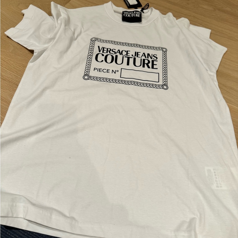 Versace tshirt